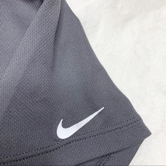 NIKE DRI-FIT Gray Short Sleeve Running Zoom Tee size Medium - Picture 7 of 11